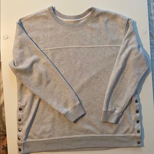 2/15 Abercrombie and fitch sweatshirt